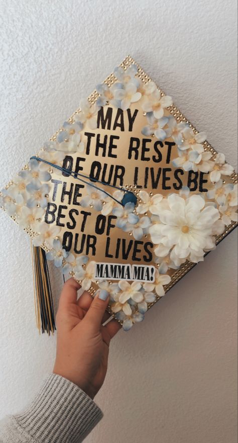 Grad Cap Ideas Mamma Mia, Hannah Montana Grad Cap, Aesthetic Craft Ideas For Teens, Zach Bryan Grad Cap, Mama Mia Graduation Cap, Senior Grad Cap Ideas, Mamma Mia Graduation Cap, Grad Caps Decorated, Highschool Graduation Cap Designs