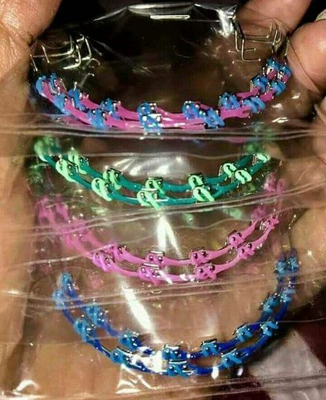 Fake Braces For Sale, Fake Braces Diy, Click Braces, Brace Colors, Braces Aesthetic, Fashion Braces, Dental Braces Colors, Braces Colors Combinations, Retainers Colors