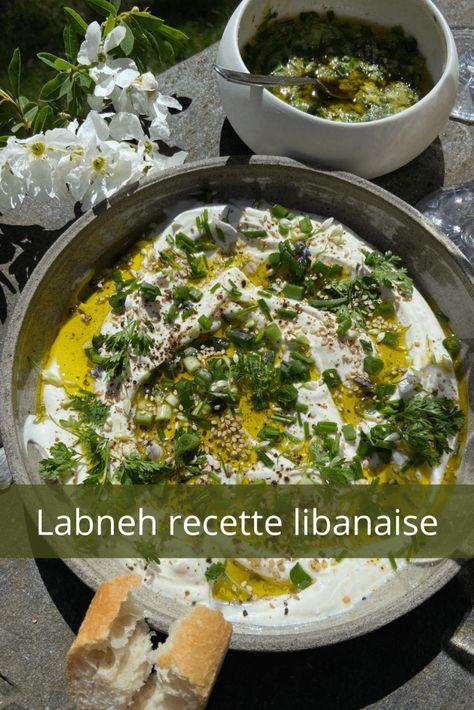 Labneh, fromage libanais à base de yaourt Lacto Fermentation, Mediterranean Kitchen, Sandwich Spread, Girl Cooking, Batch Cooking, French Food, Guacamole, Food Blogger, Meal Prep