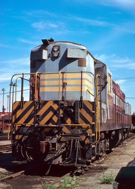 Historic diesel locomotives saved by the 2020s - Trains Diesel Thomas And Friends, Thomas The Tank Engine Diesel, Diesel Brothers Trucks, Nevada State, German Steam Locomotives, Steam Generator, Milwaukee Road, Railway Museum, New York Central