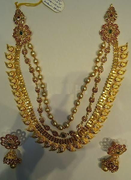 Kandoli Designs, Mango Haram Designs, Mango Haram, Antique Necklace Gold, Mango Mala, Gold Palace, Traditional Wedding Jewellery, Wedding Ornaments, Gold Temple Jewellery