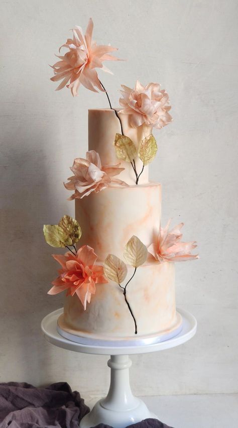 Modern Wedding Cakes, Wedding Cake Peach, Contemporary Wedding Cakes, Wafer Paper Flowers, Modern Cakes, Peach Cake, Art And Nature, Fall Wedding Cakes, Modern Wedding Cake