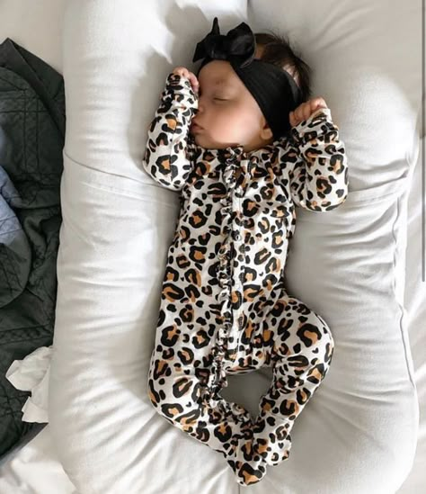 Cheetah print onesie Foto Baby, Baby Time, Baby Outfits