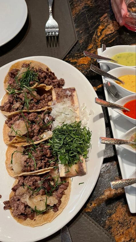 Verdaderos tacos mexicanos | real mexican tacos | mexican food Tacos Nortenos, Real Mexican Tacos, Quesabirria Tacos With Consome, Barrio Tacos, Mexican Barrio Tacos, Tacos Mexicanos, Mexican Tacos, Mexican Food, Mexican Food Recipes