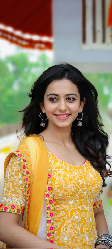 Rakulpreet Singh, Rakul Preet Singh, Rakul Preet, Beautiful Smile Women, Beautiful Smile, Indian Bride, Indian Fashion, Beautiful Dresses, Actresses