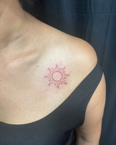 Small red sun tattoo Programari in privat ✅ #smalltattoo #tatuaje #tatuajeconstanta #suntattoo #sun #☀️ Sun Red Tattoo, Sun Tatoos Woman, Red Ink Sun Tattoo, Sun Tattoo Women, Small Tattoos Red, Sun Tattoos For Women, Red Sun Tattoo, Lower Back Tat, Sole Tattoo