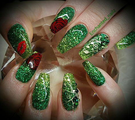 Poison Ivy Nail Art, Poison Ivy Nails Halloween, Poison Ivy Inspired Nails, Poison Ivy Nails Designs, Poison Ivy Nails, Ivy Nails, Wicked Nails, Fantasy Ball, Ivy Costume