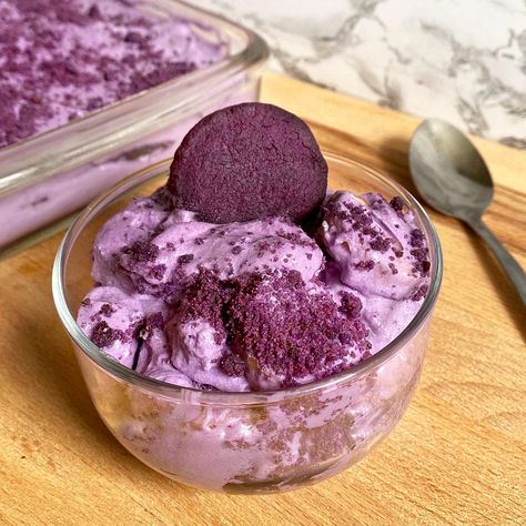 Ube Banana Pudding, Iconic Clothes, 100 Day Celebration, Purple Sweet Potatoes, Filipino Desserts, Dessert Pictures, Banana Pudding, Puddings, Sweets Desserts