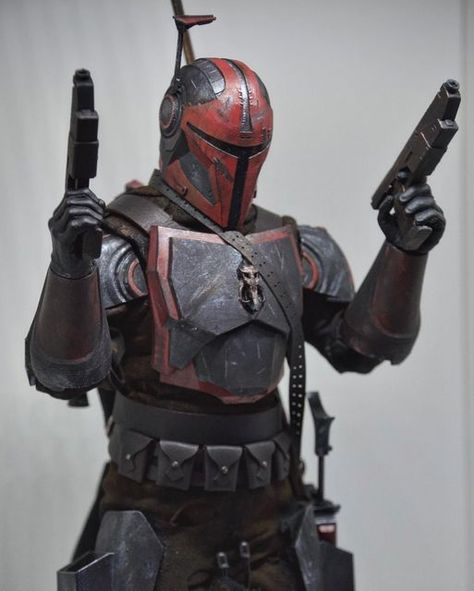 ONESIXTHJAY ©️ on Instagram: "New Reveal! 🔉🔥 Mandalorian (Stalker) ♟ Mandalorian Stalkers were a unit of Mandalorians that were seen on Tatooine, spying on Republic outpost. They were highly skilled mandalorians and formidable warriors. I am proud to showcase my Mandalorian Stalker inspired by the @starwars @themandalorian show. Printed on the @elegoo Saturn 2 Painted in Vallejo painted Helmet file by - @nmeprops Armour designed by myself #mandalorian #starwars #themandalorian #babyyoda Mandalorian Warrior Art, Mandalorian Stalker Helmet, Mandolorian Viking, Zabrak Mandalorian, Star Wars Mandalorian Oc, Mandalorian Armor Concept, Mandalorian Helmet Designs, Mandalorian Armor Design, Mandolorian Armour