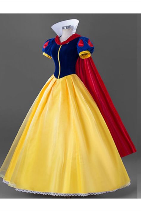 This snow white ball gown is made of thick satin, gold velvet and lace. The dress is of high quality and handmade. Disney Dresses For Women, Snow White Cosplay, White Ball Gown, Costume Ball Gown, Princess Snow White, Snow White Dresses, Baby Clothes Patterns Sewing, White Ball Gowns, Costume Ball