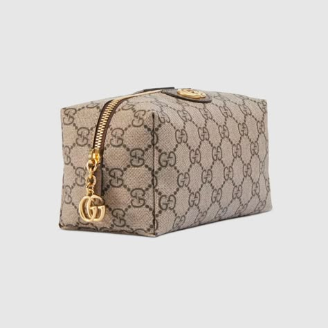 Dompet Gucci, Luxury Travel Accessories, Gucci Makeup, Gucci Travel, Bag Styles, Cheap Purses, Popular Handbags, Diy Handbag, Cute Handbags