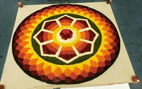 Onapookalam Designs For Competition, Flower Carpet Design Onam, Pookalam Design Onam For Competition, Pookkalam Designs Onam, Rangoli Idea, Onam Pookalam Design, Onam Pookalam, Hotel Flower Arrangements, Pookalam Design