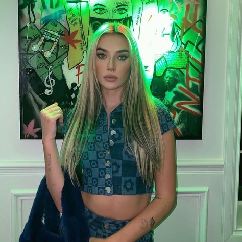 Olivia O'brien Aesthetic, Olivia Obrien, Beauty Hair Color, Life Update, Black And Blonde, Tone Hair, Hair Inspiration Color, Dream Hair, New House