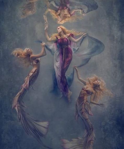 Come Be Part Of Our World : Photo Underwater Portrait, Mermaid Photography, Mermaid Images, Mermaid Artwork, Mermaids And Mermen, Tableau Art, Fairytale Art, Mermaid Art, Ethereal Art