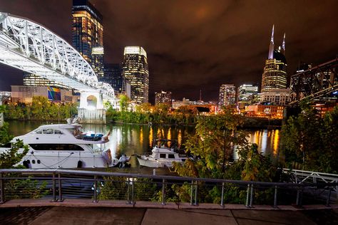 Everything you need to know for Boating the Cumberland River (Nashville Side Trip) | Scho & Jo Tennessee Valley Authority, Cumberland River, Visit Nashville, Turtle Bay, Pedestrian Bridge, Boat Dock, Nashville Tennessee, Boating, Tips And Tricks