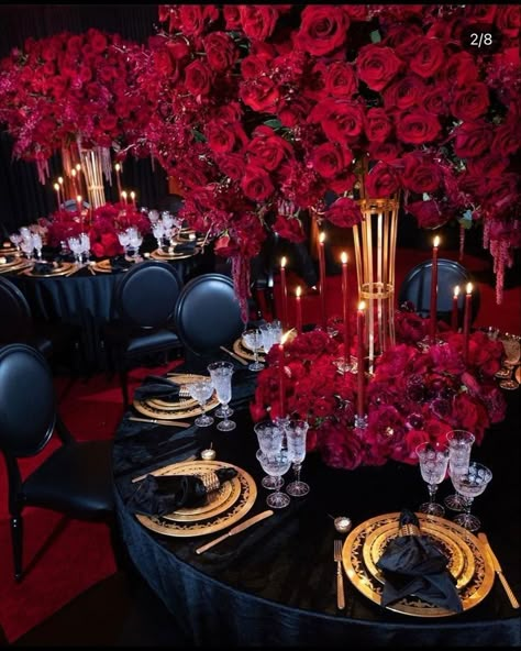 Wedding Themes Red, Red Quinceanera Ideas, Red Gold Wedding, Black Red Wedding, Red Quince, Red Wedding Decorations, Red Wedding Theme, Quince Decorations, Red Rose Wedding