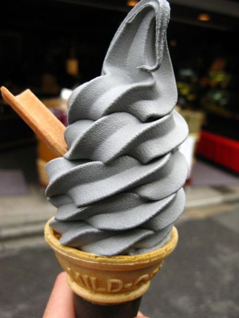 earl grey ice cream - WHAAAAAAAAAAAAAAAAAAAAAAAT?!?!?! /corbstah/ /equinexbrat/ Grey Ice Cream, Earl Grey Ice Cream, Black Sesame Ice Cream, Milk Shakes, Makijaż Smokey Eye, Yerba Mate, An Ice Cream, Earl Grey, Soft Serve