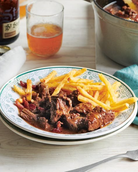 Beef carbonnade Slow Cook Beef Recipes, Slow Cook Recipes, Flemish Beef Stew, Stuffed Shells Beef, Beef And Onions, Stew Beef, Dark Beer, Slow Cooked Beef, Delicious Magazine