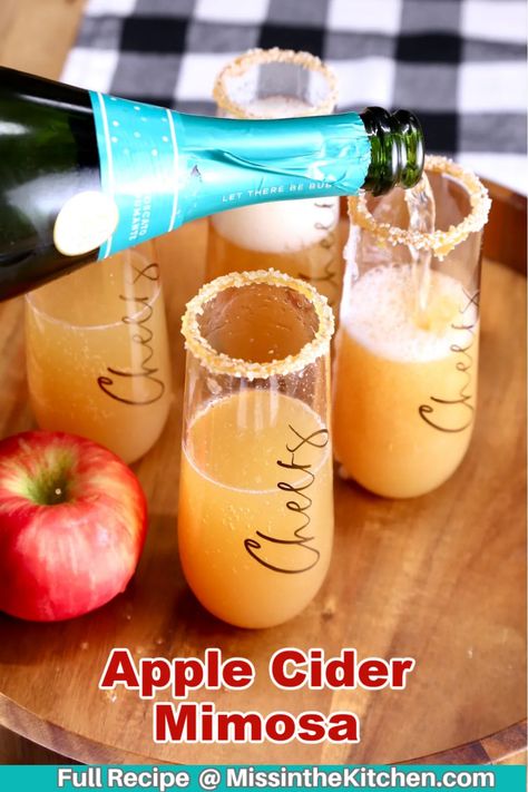 Thanksgiving Mimosas, Thanksgiving Mimosa, Mimosa Recipes, Bubbly Cocktails, Apple Cider Mimosa Recipe, Cider Mimosa, Halloween Brunch, Alcohol Ideas, Apple Cider Bar