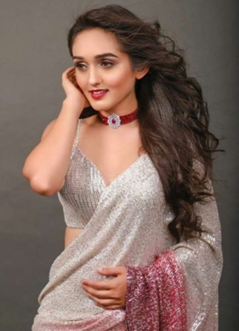 Hindi Serial Actress, Poses In Saree, Hamel Patel, Celebrity Poses, Tv Actress Images, Tanya Sharma, Hindi Serial, Girls Long Dresses, Saree Poses