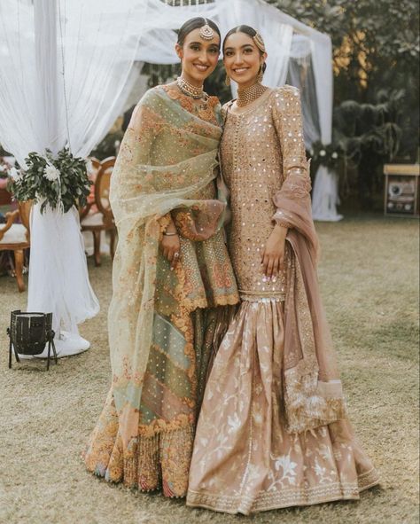 Shoutout to these bridesmaids who not only were their by bride’s side all the time but also ace their bridesmaid looks. Swooning over these bridesmaids beautiful sharara outfits and their overall look. Pc: mannat.gill #bridesmaid #sharara #sisterofthebride #indianbride #bride #wittyvows Sharara Outfits, Bridesmaid Looks, Mehendi Outfits, Desi Wedding Dresses, Stop Scrolling, Pakistani Wedding Outfits, Spot It, Pakistani Fashion Party Wear, Bridal Dress Fashion