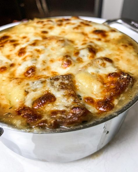 Best French Onion Soup, Copy Cat Recipe, French Onion Soup Recipe, Onion Soup Recipes, Be Our Guest, Savory Soups, Cat Recipes, Soup And Sandwich, Easy Soups