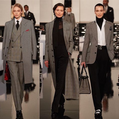 22. on Instagram: “#ralphlauren #collection #fw2022 #fw22 #readytowear #rtw #fashionshow #runway #runwaylook #fashionblogger #fashionblog” Entj Style Fashion, Stylish Business Outfits, Fashionshow Runway, Ralph Lauren Womens Clothing, Ralph Lauren Suits, Corporate Attire, Woman Suit Fashion, Classy Work Outfits, Ralph Lauren Outfits