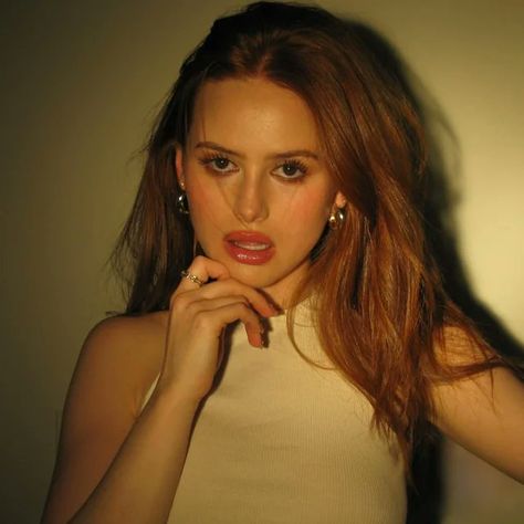 Home / X Cheryl Blossom Riverdale, Cami Mendes, Riverdale Cheryl, Picture Banner, Riverdale Cast, Madelaine Petsch, Cheryl Blossom, The Cw, Girl Crushes