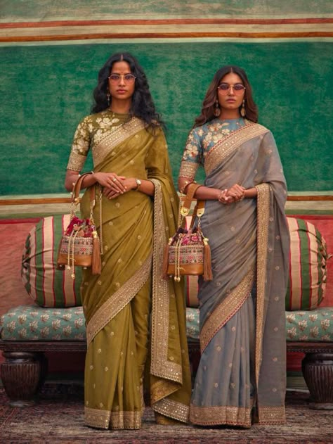 Sabyasachi Sarees Classy, Red Blouse Designs, Saree Wearing Style, Sabyasachi Collection, Aashni And Co, Trending Saree, Sabyasachi Sarees, Sabyasachi Mukherjee, Indian Luxury