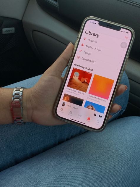 Iphone Music Aesthetic, Aesthetic Apple Music, Apple Music Aesthetic, Iphone Music Player, Phones Aesthetic, Iphone Music, Tech Aesthetic, Ios App Iphone, Iphone Obsession