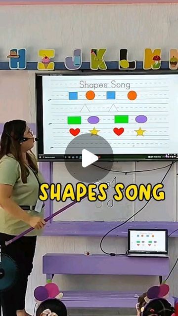 Thankful Songs, Shapes Song, Teaching Tables, Shape Songs, Shapes Worksheet Kindergarten, Teacher Gif, Drawing Activity, First Day Activities, Teaching Shapes