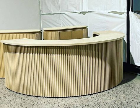 Half Circle Bar Table, Half Circle Reception Desk, Half Circle Desk, Rounded Reception Desk, Salon Front Desk Ideas, Fluted Reception Desk, Circle Reception Desk, Dinner Table Modern, Retail Desk