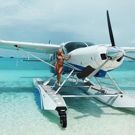 Plane Float, Sea Planes, Amphibious Aircraft, Bush Plane, Sea Plane, Plane And Pilot, Float Plane, Classic Wooden Boats, Private Aircraft