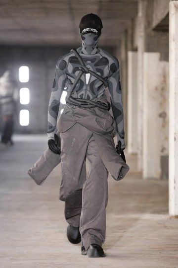 Convertible Clothing, Heliot Emil, Fall 2023 Ready To Wear, 2023 Ready To Wear Collection, Hood By Air, 2023 Ready To Wear, Man Down, Futuristic Fashion, Fall 2023