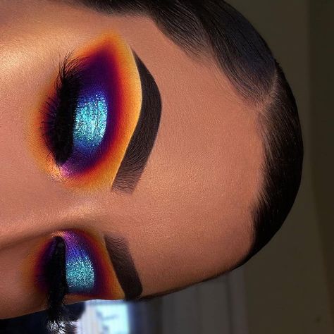 Drag Makeup Ideas, Makeup Ideas Blue, Drag Make-up, Bright Eye Makeup, Drag Makeup, Make Up Videos, Beautiful Eye Makeup, Colorful Eye Makeup, Stunning Makeup