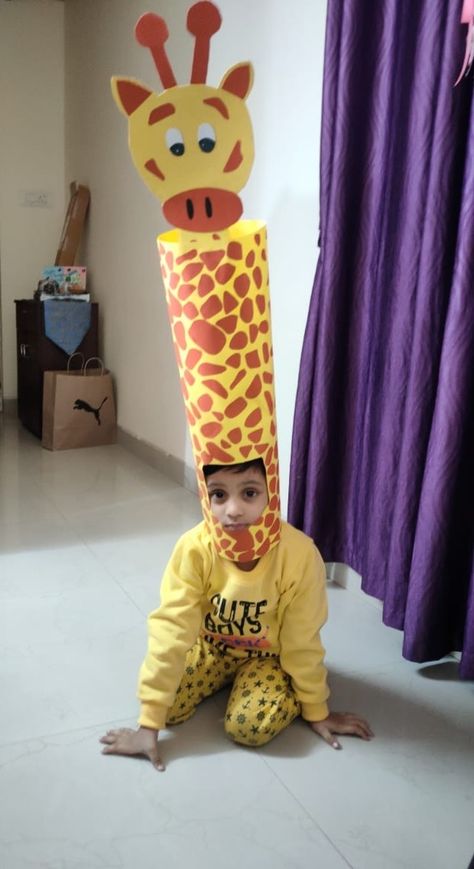 Jungle Theme Dress For Kids, Safari Theme Dress Up, Diy Giraffe Costume Kids, Animal Dress Up Day At School, Animal Costumes Diy, Jungle Costume, Animal Costumes For Kids, Giraffe Costume, Elephant Costumes