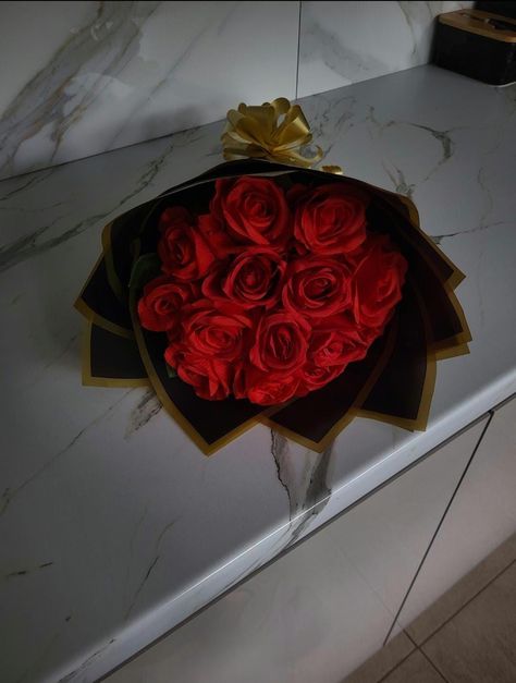 Brighten any occasion with our elegant red rose artificial flower bouquets created specially to gift your loved ones. Red And Black Flowers, Red Bouquet Flowers, Roses Bouquet, Red Flower Bouquet, Luxury Flower Bouquets, Aesthetic Roses, Red Bouquet, Artificial Bouquet, Flower Gift Ideas