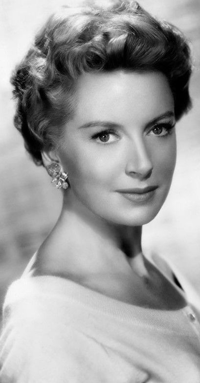 Debra Kerr, Vera Miles, Deborah Kerr, Classic Film Stars, Classic Hollywood Glamour, Classic Movie Stars, Classic Actresses, Hollywood Icons, Actrices Hollywood