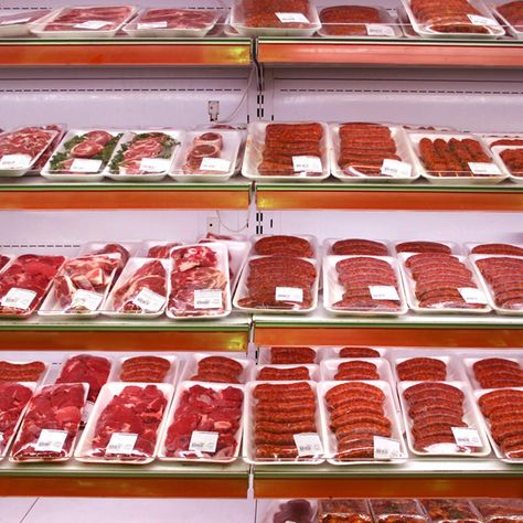 New Today - How Long Do Different Meats Last in the Fridge? metrogaragedoor.com Health Care Aide, Raw Pork, Meat Products, Healthy Holistic Living, Substitute For Egg, Lunch Meat, Food Additives, Meat Lovers, Ground Meat