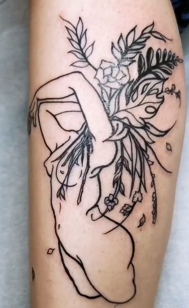 Botanical babe tattoo, done by @colleenajsmith. Love the linework as always, and the pure minimalism with intricacies. Mother Nature Tattoos Simple, Leg Tattoos Women Simple, Flower Linework Tattoo, Plant Lady Tattoo, Body Botanical Tattoo, Botanical Woman Tattoo, Flower Linework, Feminist Witch Tattoo, Naked Lady Plant Tattoo