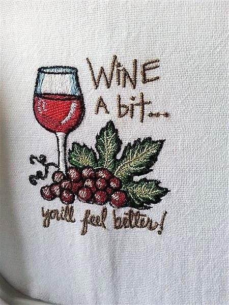 Wine Embroidery, Quick Embroidery, Embroidery Designs For Beginners, Fsl Embroidery, Beginner Hand Embroidery, Free Machine Embroidery Designs Patterns, Machine Embroidery Designs Projects, Best Embroidery Machine, Ball Pillow