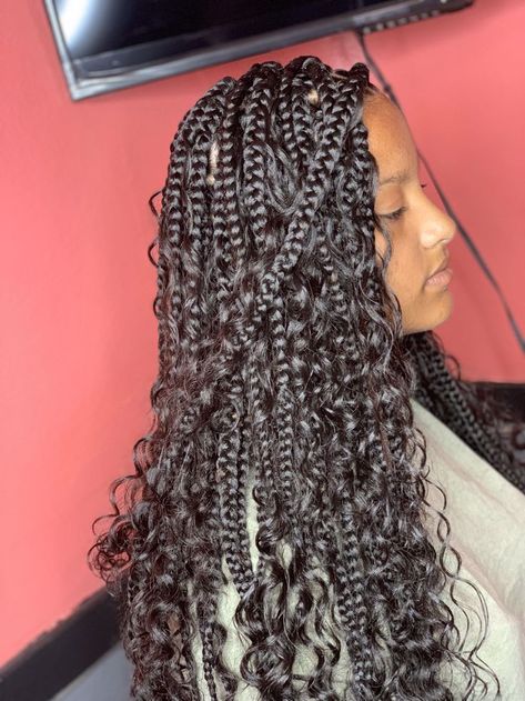 Short Bohemian Goddess Braids, Bohemian Box Braids With Curls, Bohemian Box Braids Short, Bohemian Box Braids With Color, Box Braids Medium, Bohemian Box Braids, Bohemian Braided Hair, Braids Medium, Twisted Hair