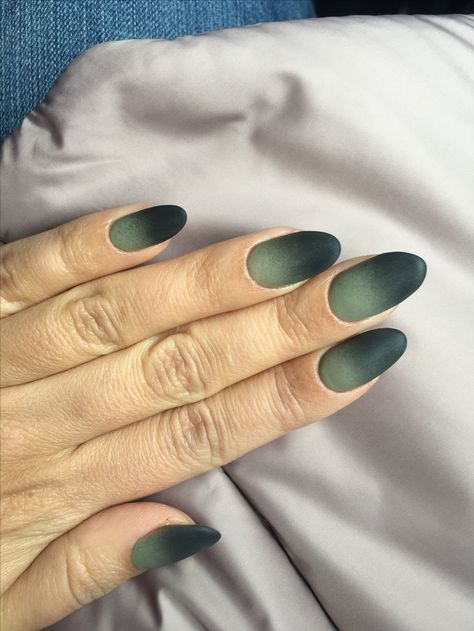 Matte Green Ombre Nails, Green And Black Ombre Nails, Ombre Nails Green, Green Ombre Nails, Matte Green Nails, Beige Nails Design, Nail Party, Black Ombre Nails, Black Almond Nails