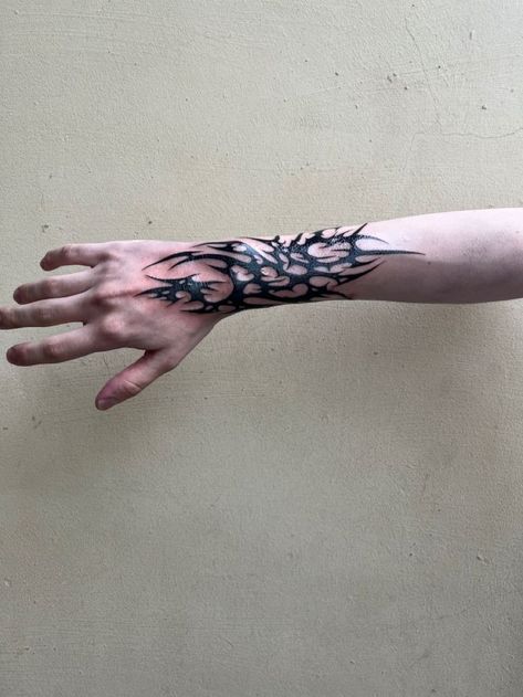 Emo Arm Tattoos, Epic Tattoos, Arte Dark, Emo Tattoos, Skin Drawing, Epic Tattoo, Hand Tats, Cool Tattoos For Guys, Anime Tattoos