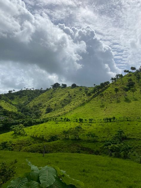 I was on a city tour, in the Dominican Republic, and I couldnt stop staring at the view! Dominican Republic Mountains, Dominican Republic Landscape, Living In Dominican Republic, Dominican Republic Nature, Travel Dominican Republic, Dominican Republic Culture, Dominican Republic Aesthetic, Moodboard Travel, Goals 2024