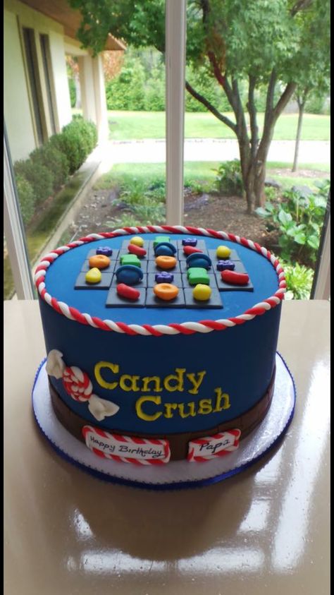 Candy crush cake Candy Crush Cake Design, Candy Crush Cake, Car Shaped Cake, Candy Crush Cakes, Crush Cake, Candy Crush Games, Happy Birthday Papa, Candy Themed Party, Shaped Cake