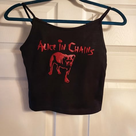 Cotton Polyester Blend Crop Chain Shirt, Alt Clothes, Tank Crop Top, Alice In Chains, Punk Outfits, Slipknot, Red Glitter, Dream Clothes, Cropped Tank Top