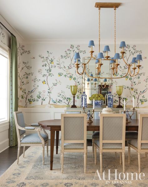 Formal Dining Room Open To Kitchen, Veere Grenney, William Iv, Glass Chandeliers, Mill House, Dining Room Wallpaper, Sandberg Wallpaper, Hearth Room, Traditional Dining Room