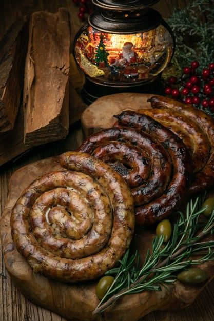 Germany Food, German Sausage, Tree Family, The Black Forest, Family Table, German Christmas, Beautiful Christmas Trees, Photo Christmas, German Food