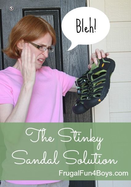 Smelly Shoes, Keen Sandals, Boys Love, Handy Dandy, Diy Cleaners, My Boys, Natural Cleaning Products, Diy Cleaning Products, Cleaning Organizing